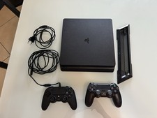 PlayStation 4 Slim 1TB + due