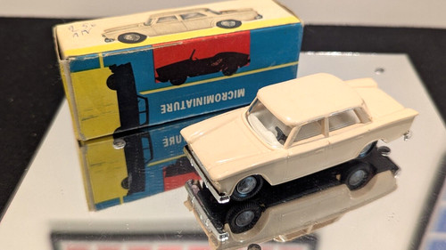 Microminiature fiat 1300 - fiat,