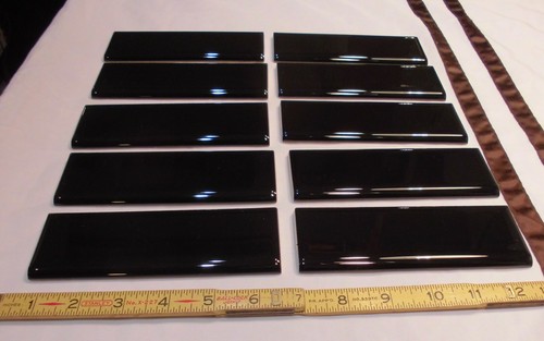 Piastrella ceramica nera x - piastrella,