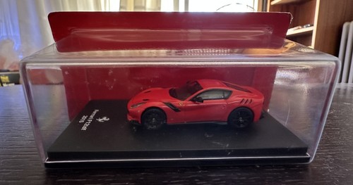 Collezione ferrari 64 - gt, 1:64