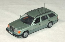 Minichamps 1:43 * Mercedes-Benz W124 200 T - 300 T station wagon modello T verde metallizzato
