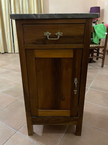 Coppia comodini antichi - antichi, con