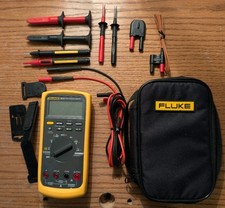 Nuovo Leggi Descrizione FLUKE 87V, accessori nuovi. 