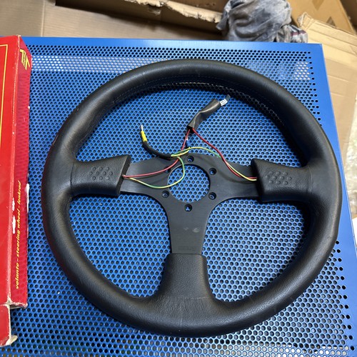 Nuovo volante momo - nuovo,