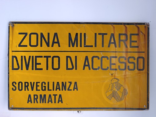 Insegna targa cartello - targa,