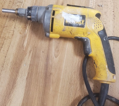 Dewalt dw272 4000rpm - 4000rpm, vsr