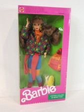 BAMBOLA BARBIE UNITED COLORS