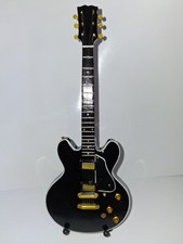 BB KING  Blues Black Gibson Style Miniature Guitar 25cm 10" c/w Stand REF12
