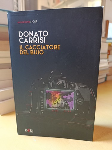 Cacciatore del buio - il,