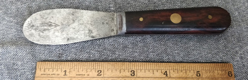 Attrezzi stiletto antichi