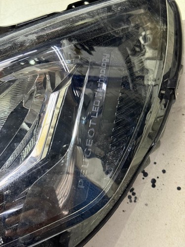 Faro peugeot 2008 full - faro,