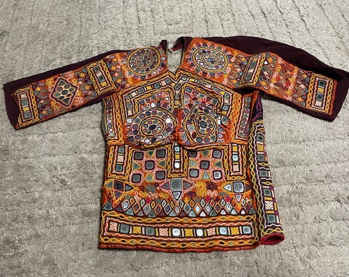 Ricamo tribale vintage fatto - , a