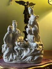 Scultura In Porcellana Cinese