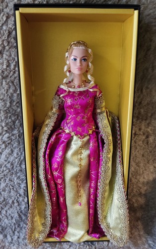 Barbie lady camelot - barbie,