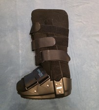 TUTORE WALKER ALTO FISSO PER FRATTURE,DISTORSIONI E POST OPERATORIO, TG S 