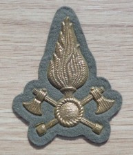 VECCHIO FREGIO IN PLASTICA - 1A