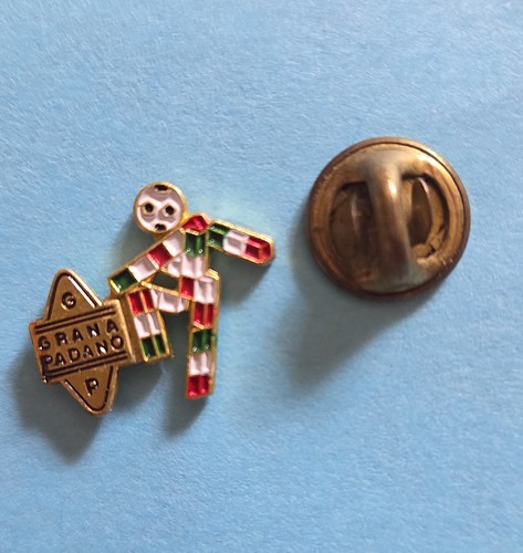 Pin grana padano - pin's,