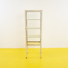 vetrina ambulatorio medico