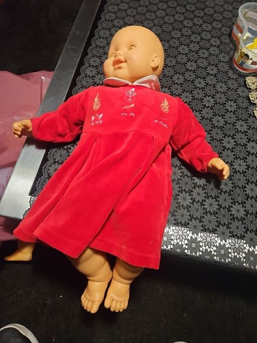 Ancienne poupee plastique - en,