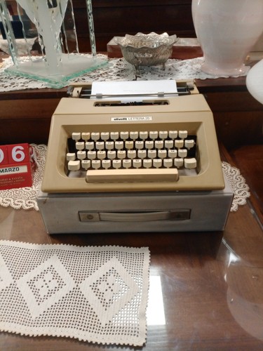 Macchina scrivere olivetti - macchina,