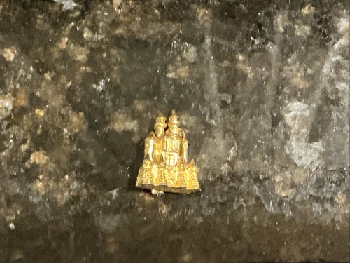 Spilla castello tono - , oro