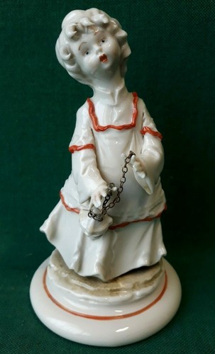 Vecchia statua bambino - vecchia,