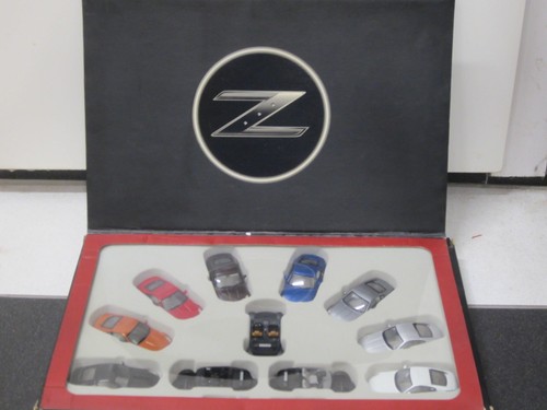 Nissan 350 collector set - nissan, collector's