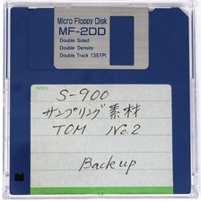 Floppy disk formato Akai S-900