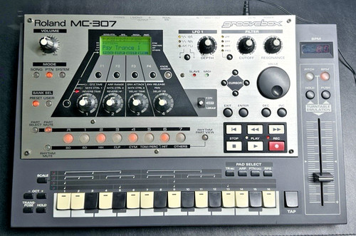 Roland 307 groovebox - roland, 00'