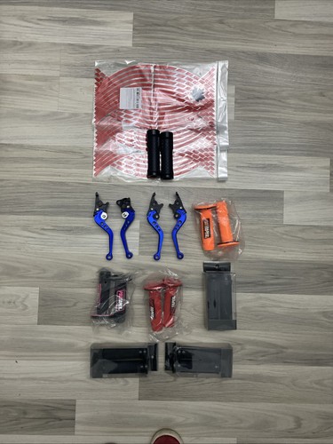 Pezzi per modifiche moto - , e