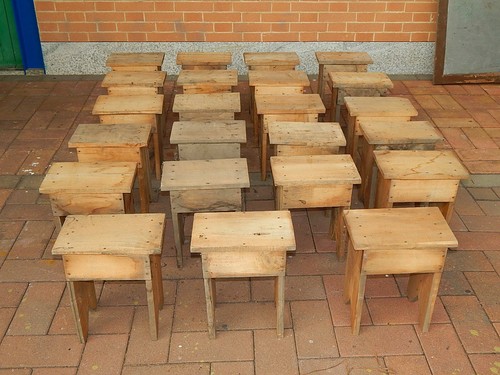 Set vecchi sgabelli prima - di,