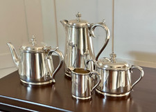 Antico servizio da caffè e