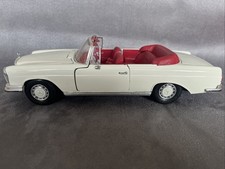 Maisto mercedes benz - maisto, 1:18