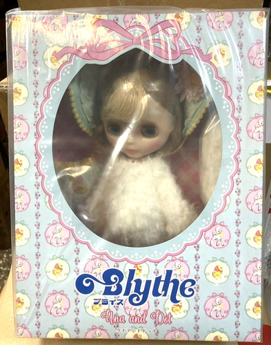 Neo blythe una and - and, good
