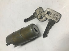 4319511 CHIUSURA CON CHIAVE