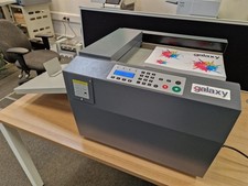 Macchina semi-automatica per