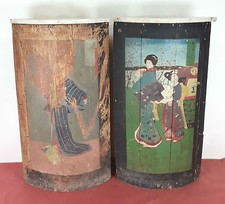 COPPIA DI ANGOLI GIAPPONESI. LEGNO POLICROMO. DIPINTO A MANO. CINA. CENTURIO XVIII.
