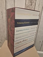 Throne of Glass Red Box Set