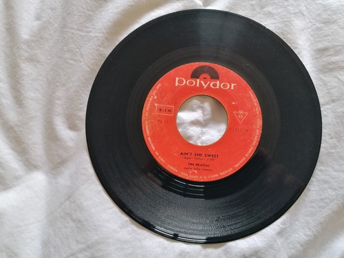 Beatles ain she - ain,