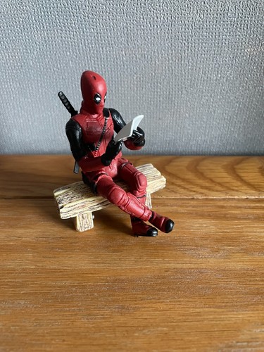 Deadpool bench figure ornament - bench,