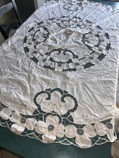 Antica Tovaglia Copritavolo Tonda  Ricamata Anni 40