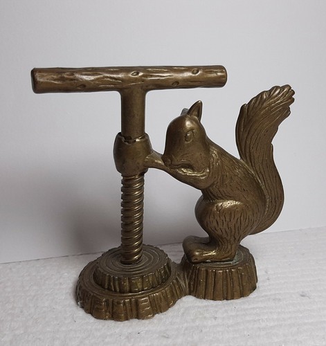 Vecchio schiaccianoci bronzo - vecchio,