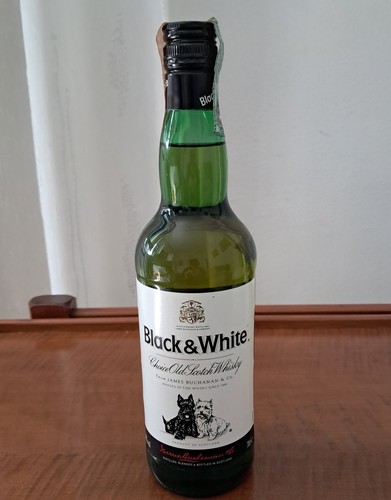 Whisky black white - whisky, &white