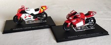 Lotto 2 modellini YAMAHA YZR500 1991 W.Rainey + YAMAHA YZR500 2001 M.Biaggi 1:24