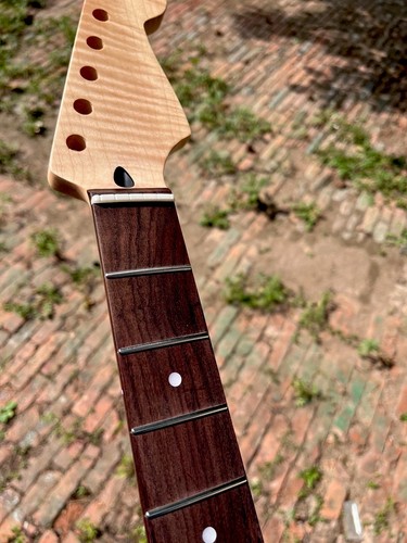 Collo chitarra elettrica