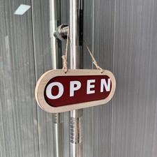 Cartello aperto in legno dal