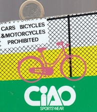 AUTOCOLLANTS. Prêt à porter. CIAO