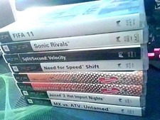 vendo psp 1004con 8 giochi CON SCHEDINA 16 GB con alimentatore originale