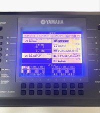 Yamaha PSR-S700 61 tasti