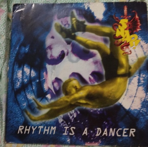 Snap rhythm a - a, dancer